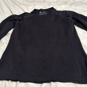 Long sleeve figs undershirt